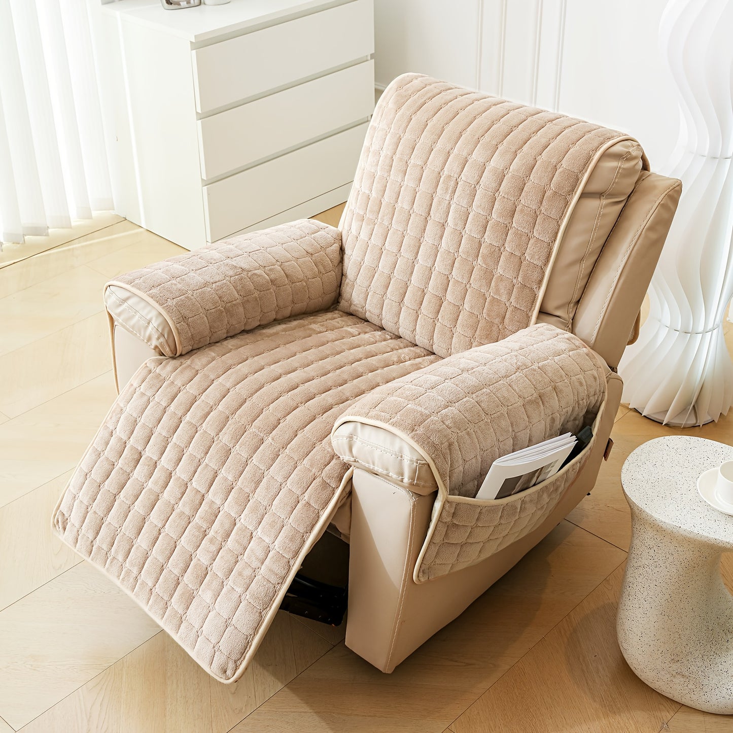 Butterfly Leaf Flannel Chivas Sofa Cover 1pc – European & American Solid Color Short Plush Single Seat Cushion, Thickened Warm Autumn/Winter Recliner Pad, Pet-Friendly Non-Slip Durable Washable Armchair Protector for Bedroom, Living Room, Office